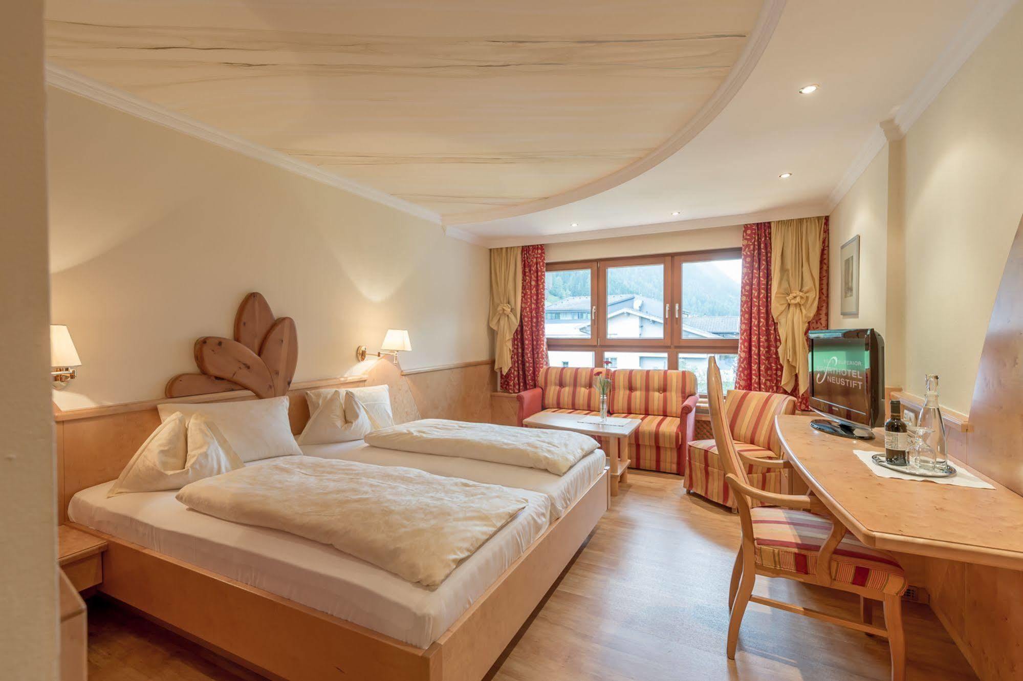 Sporthotel Neustift Neustift im Stubaital Exterior photo